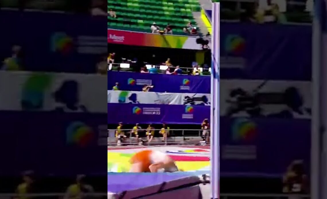Easy high jump clearance for Woo #shorts #WorldAthleticsChamps