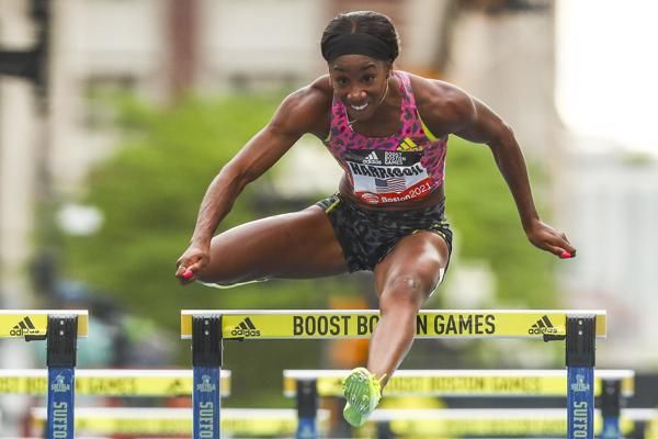 Hurdle stars Holloway and Harrison lead record blitz in Boston | REPORT