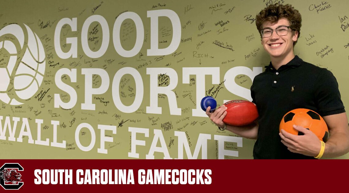 Track Alumnus Continues to Make Time – University of South Carolina Athletics