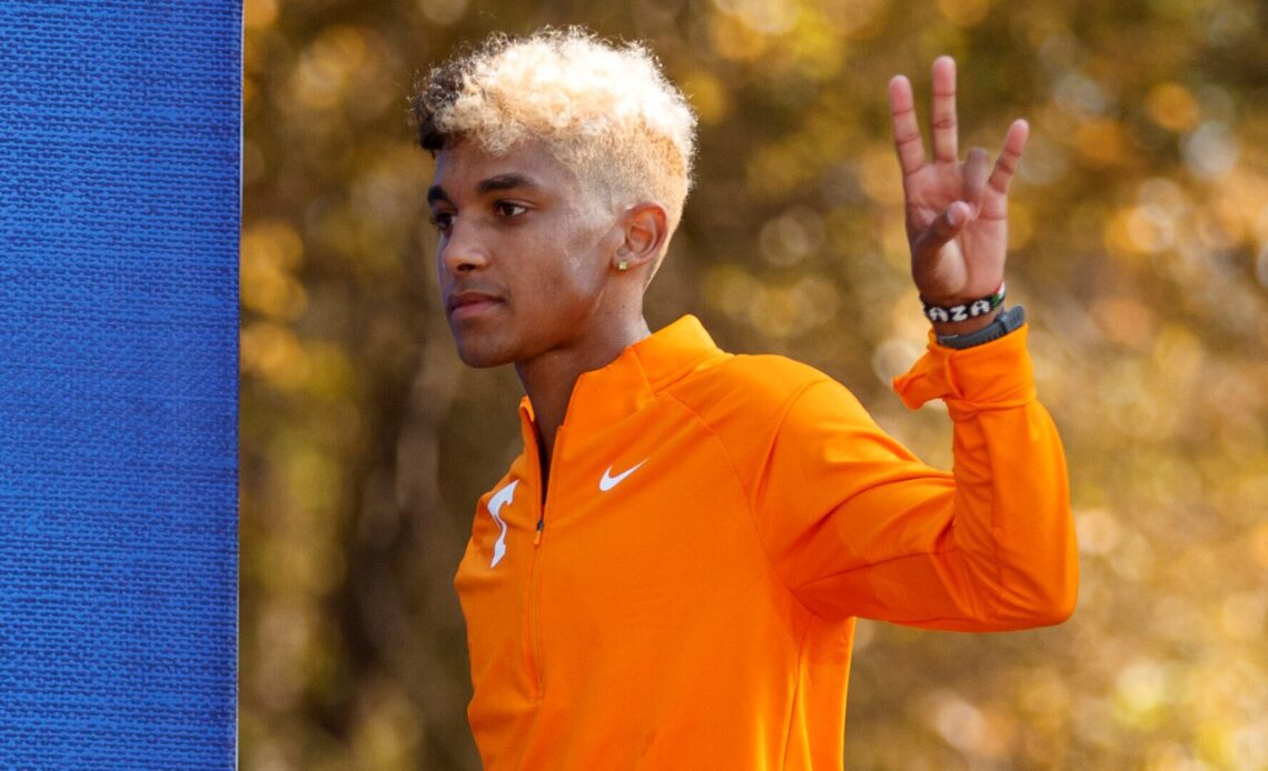 Abdalla Breaks 3k School Record, Fehr Enters Lady Vol 5k Top-10 Saturday in Boston