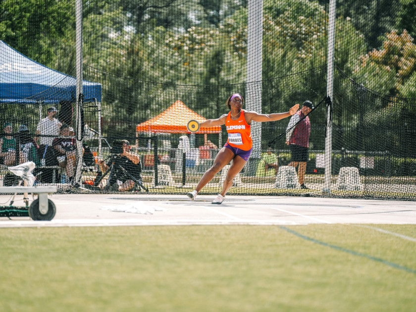 Forbes Sets School Record, Throwers Excel at Knights Invite – Clemson Tigers Official Athletics Site