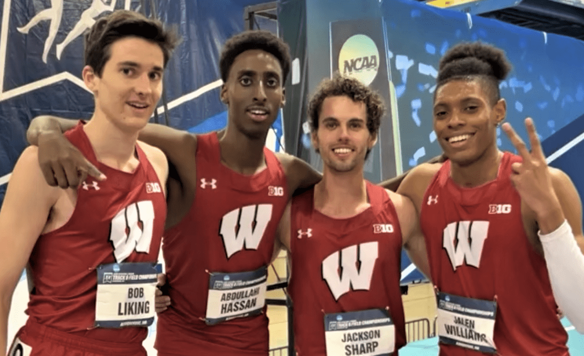 Men's distance medley relay places third
