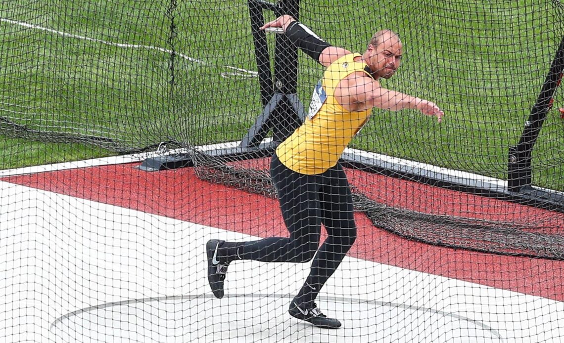 Track and Field Opens Outdoor Season at Yellow Jacket Invitational