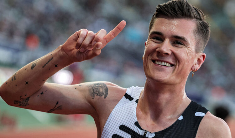 Jakob Ingebrigtsen reigns in Rabat