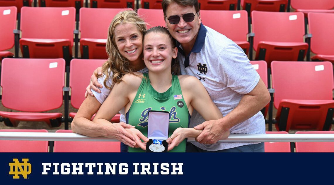 Schmidt, Chisholm medal to wrap up ACCs – Notre Dame Fighting Irish – Official Athletics Website
