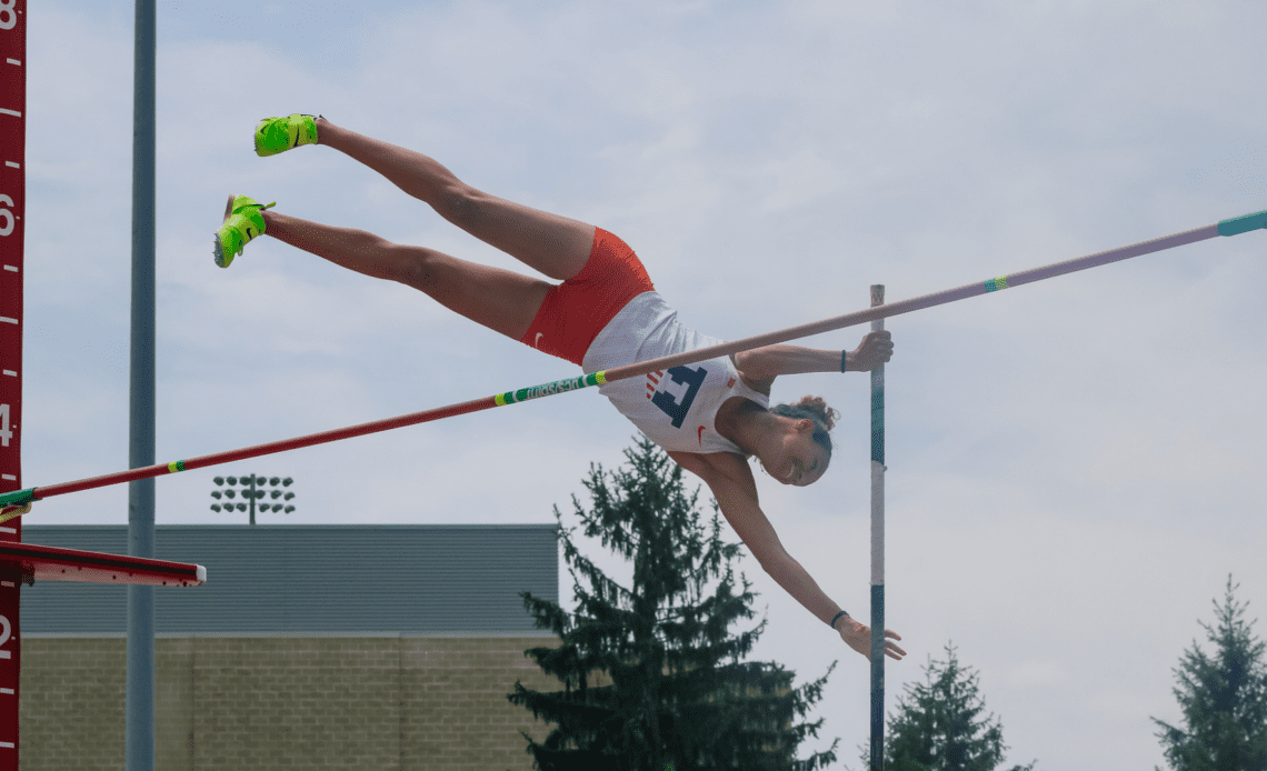 Thomas Becomes First Illini Pole Vaulter to Qualify for Nationals in Eight years