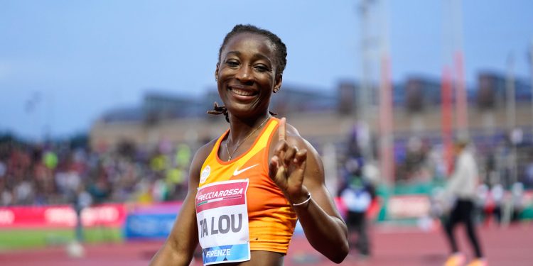 Gabby Thomas wins the 200 meters at the Paris Diamond League