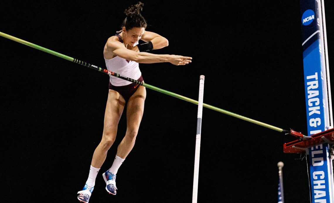 Julia Fixsen named USTFCCCA Women's Field Athlete of the Year