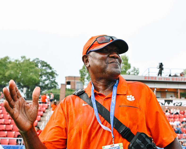 Mark Elliott Named ACC Outdoor Men’s Coach of the Year – Clemson Tigers Official Athletics Site