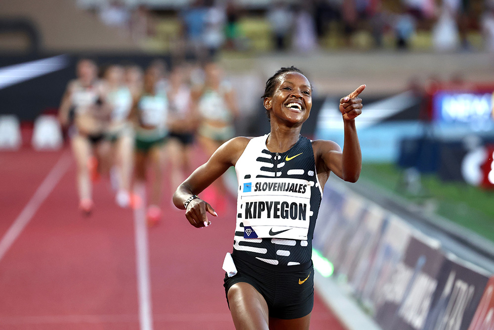 Monaco DL Women — Kipyegon Obliterates Mile WR