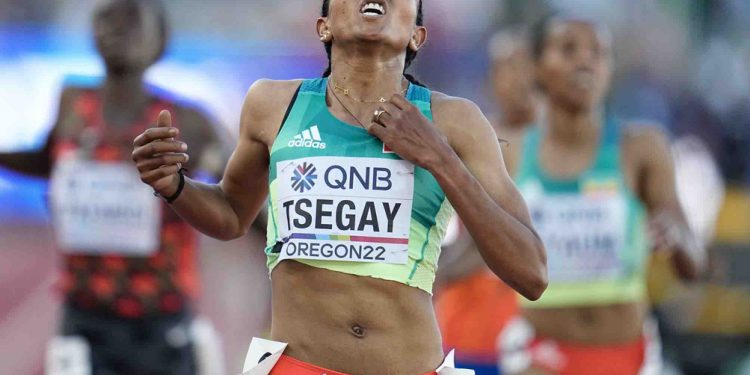 DAY 1 report: Ethiopians take 1-2-3 in the women's 10,000m at the World Athletics Championships in Budapest