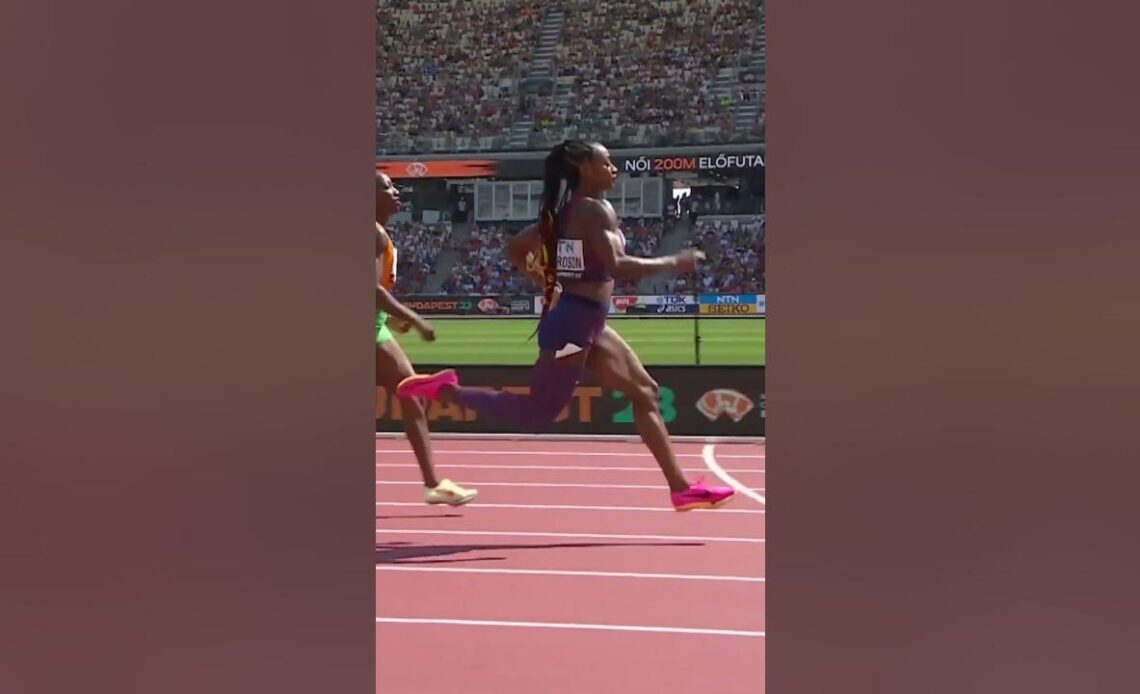 Sha'Carri Richardson cruises to 200m semi's #worldathleticschamps #athletics #usa