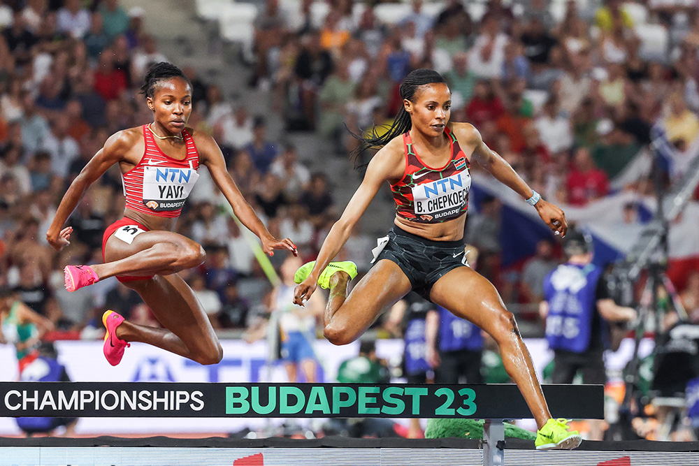World Champs Women’s Steeple — Yavi Strikes From 500 Out
