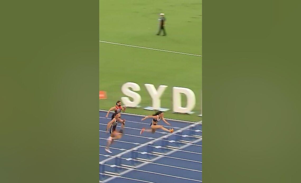 Michelle Jenneke eases to 100m hurdles victory 😮‍💨 #athletics #running #australia #hurdles