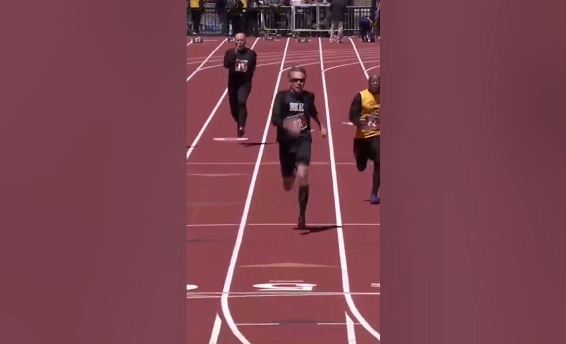 70-Year-Old runs FAST 100m Dash 🏃‍♂️🔥💨 👀  #runningmotivation #running #sports #track