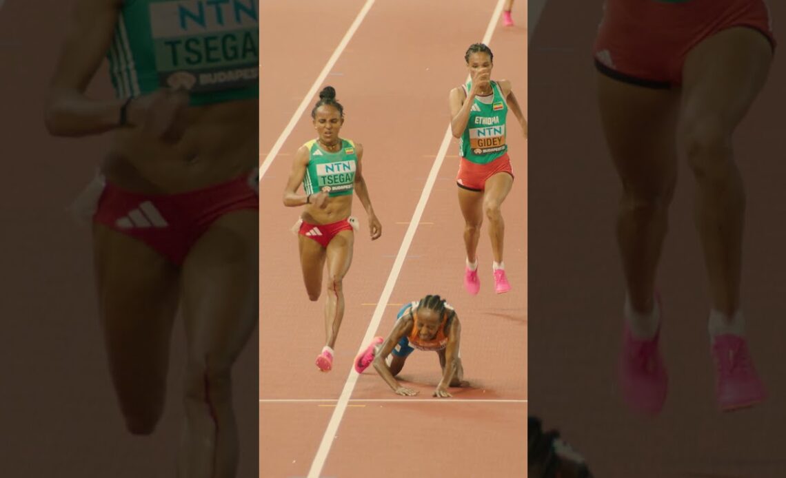 Leading 🇪🇹 to a 10,000m sweep 😮‍💨 #athletics #worldathleticschamps #ethiopia #running