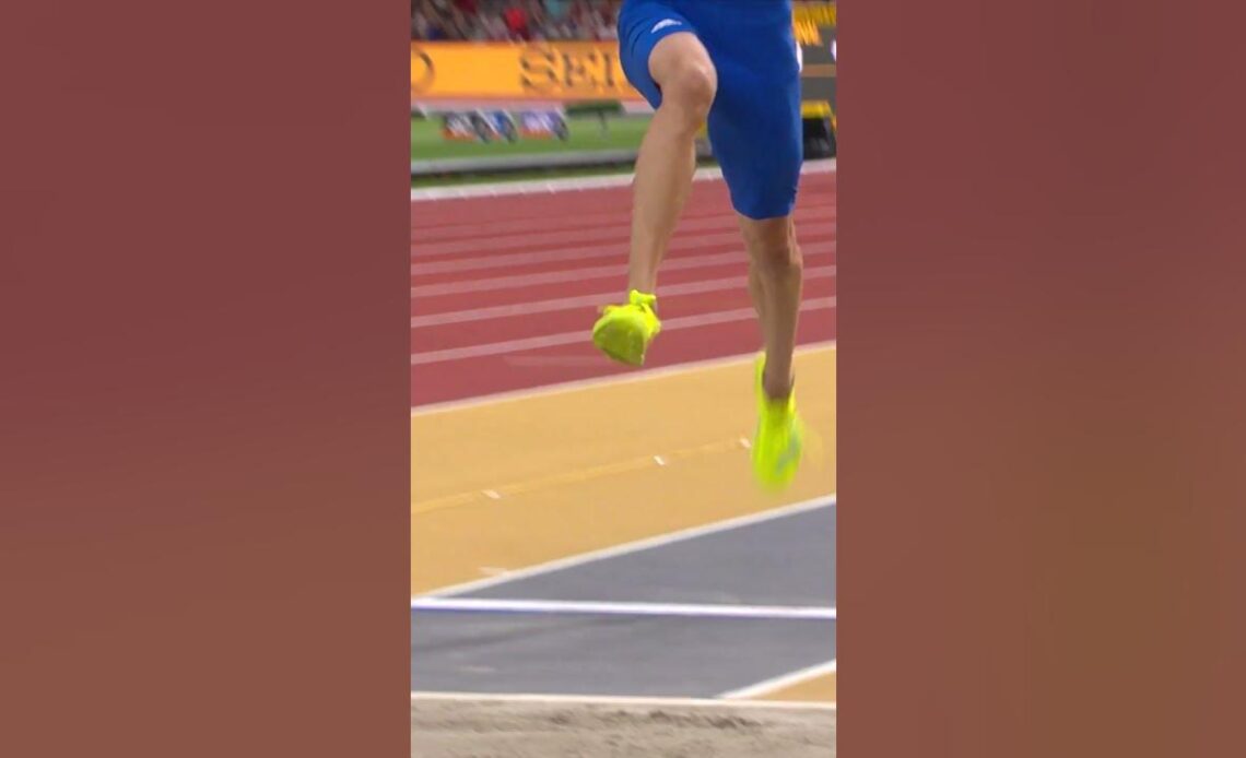 Tentoglou flies to 8.52m 🔥 #athletics #longjump #sports #greece #worldathleticschamps