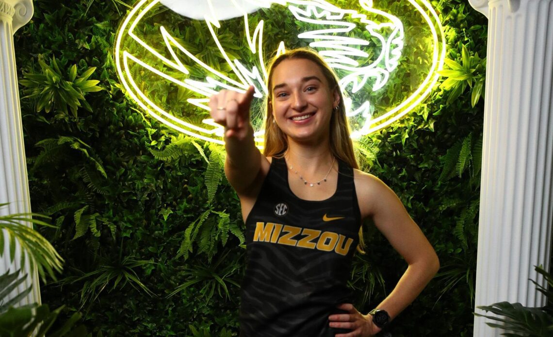 Track and Field Opens Postseason Competition At SEC Indoor Championships