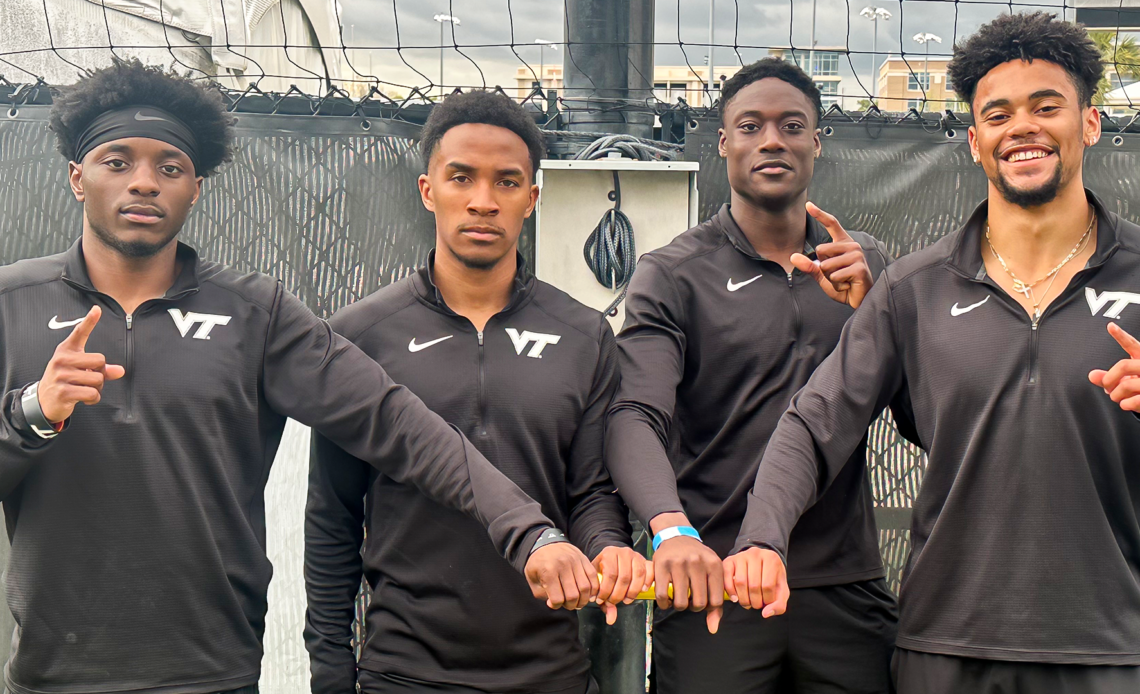 4x400m relay team breaks school record at Weems Baskin Relays