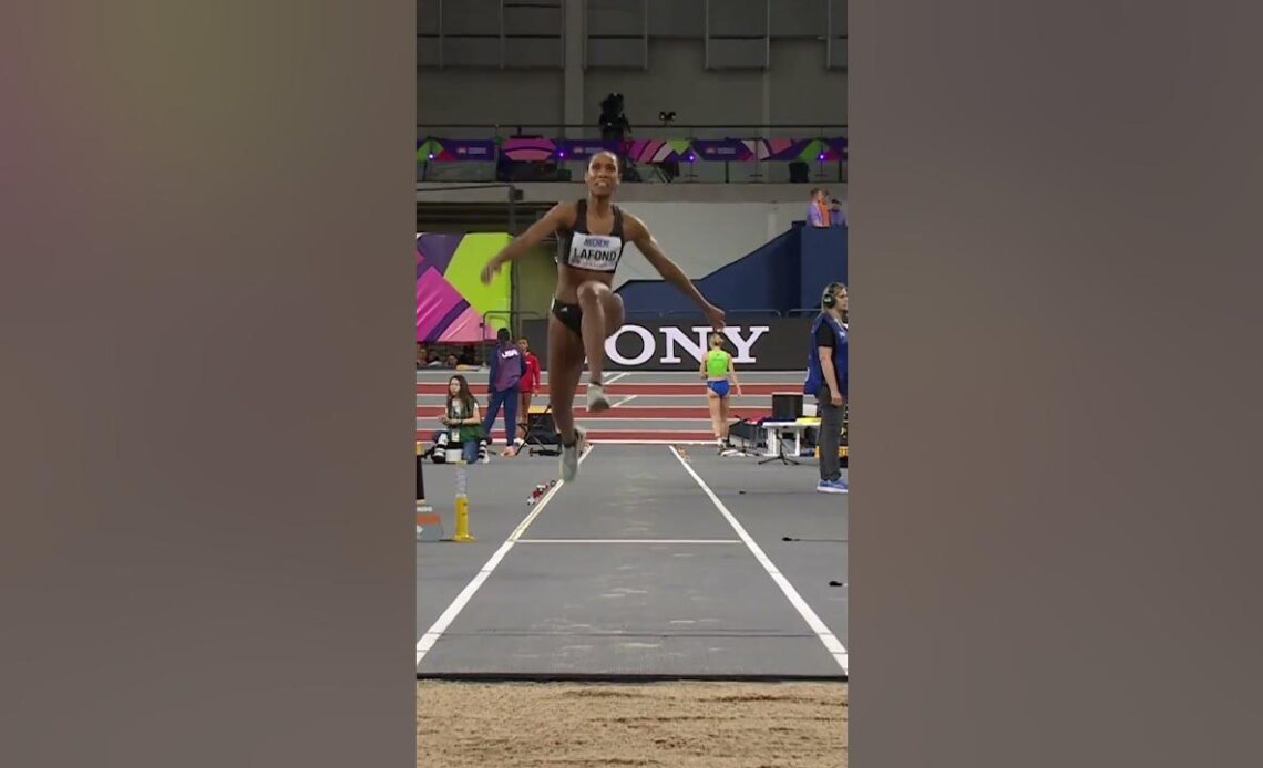 Thea Lafond flies to 15.01m in Glasgow ‼️ #athletics #triplejump #glasgow #worldindoorchamps