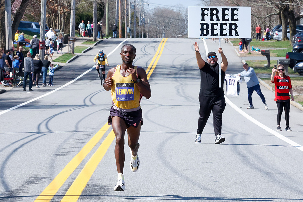 Boston Marathon Men — Lemma’s Audacious Pace Pays