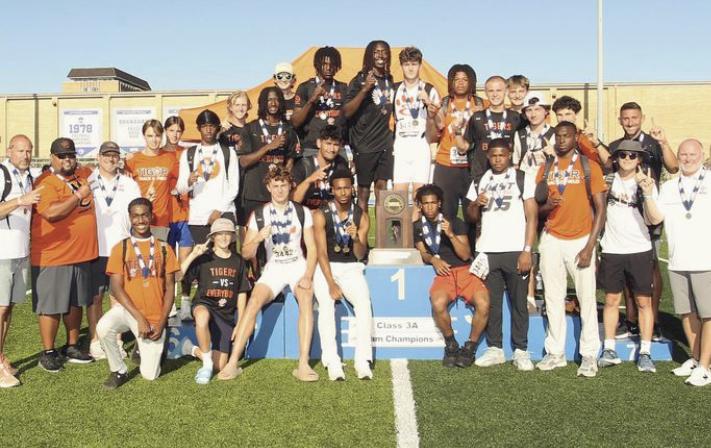 News - 2024 ILXCTF.com Illinois HS Relay Rankings - Boys Schools