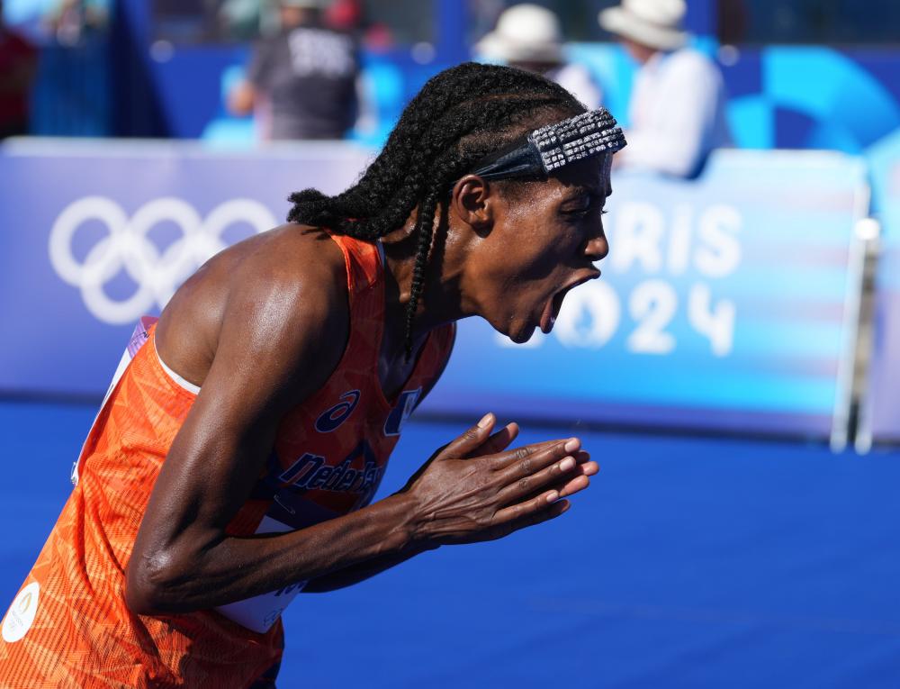 News - Sifan Hassan Follows Two Medals On The Track With Gold On The Streets Of Paris