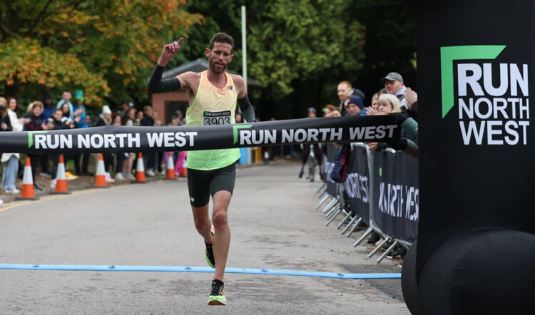 Jonny Mellor impresses in win at Knutsford 10km