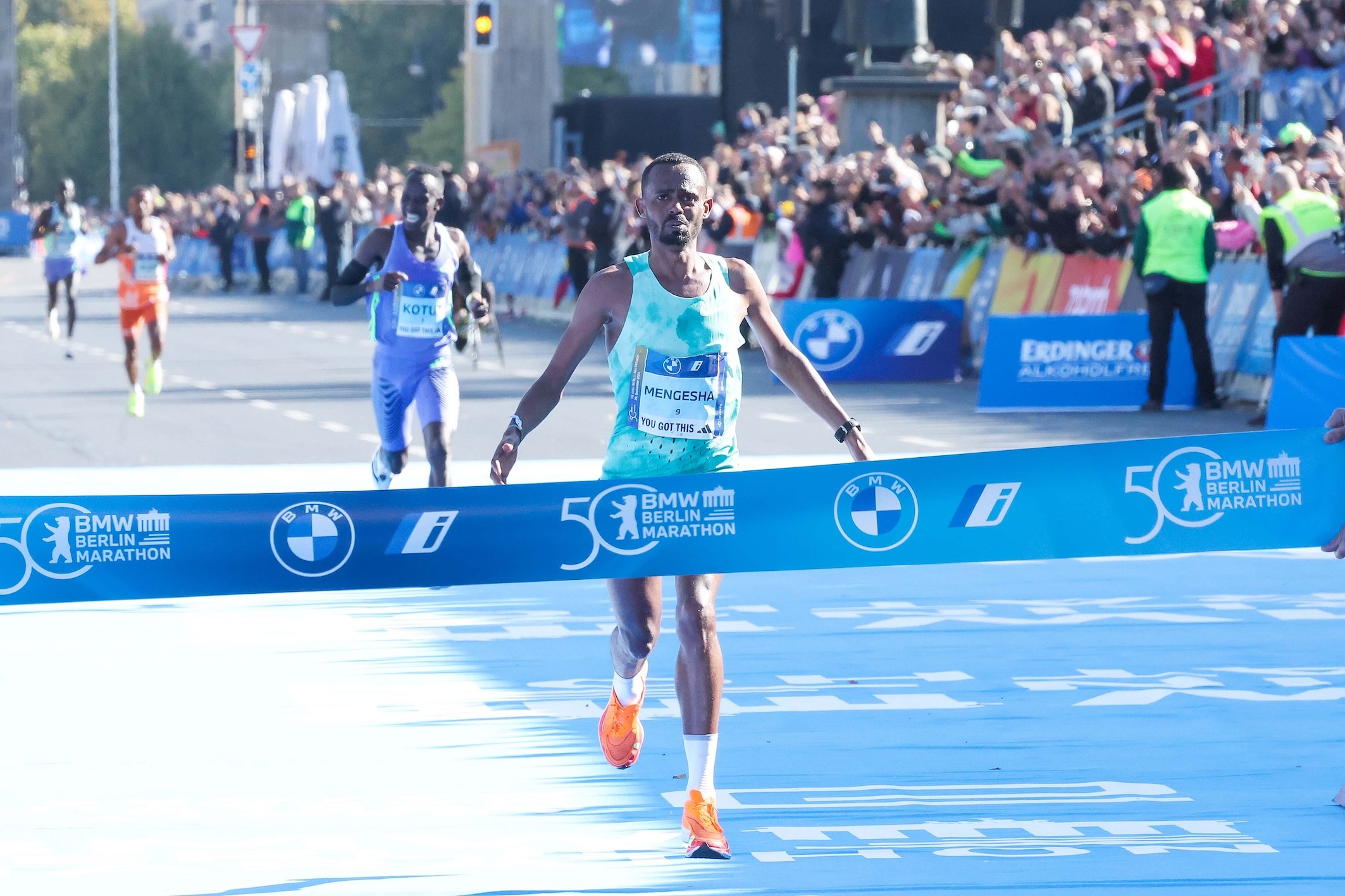 50th BMW BERLIN-MARATHON: Ethiopians Mengesha and Ketema score double Triumph