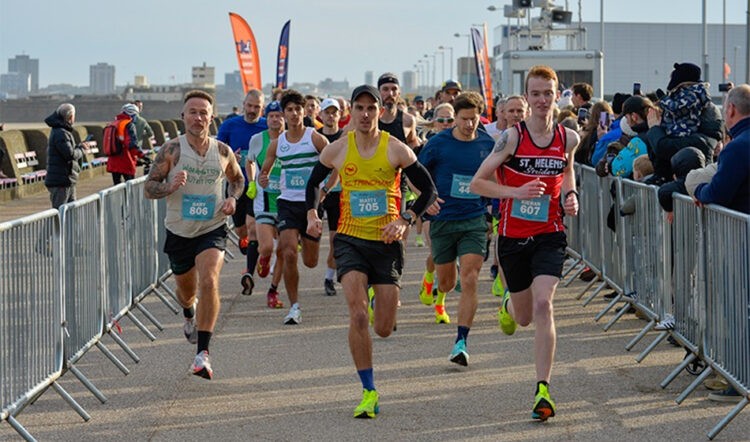 Busy weekend for runners on the roads of Britain