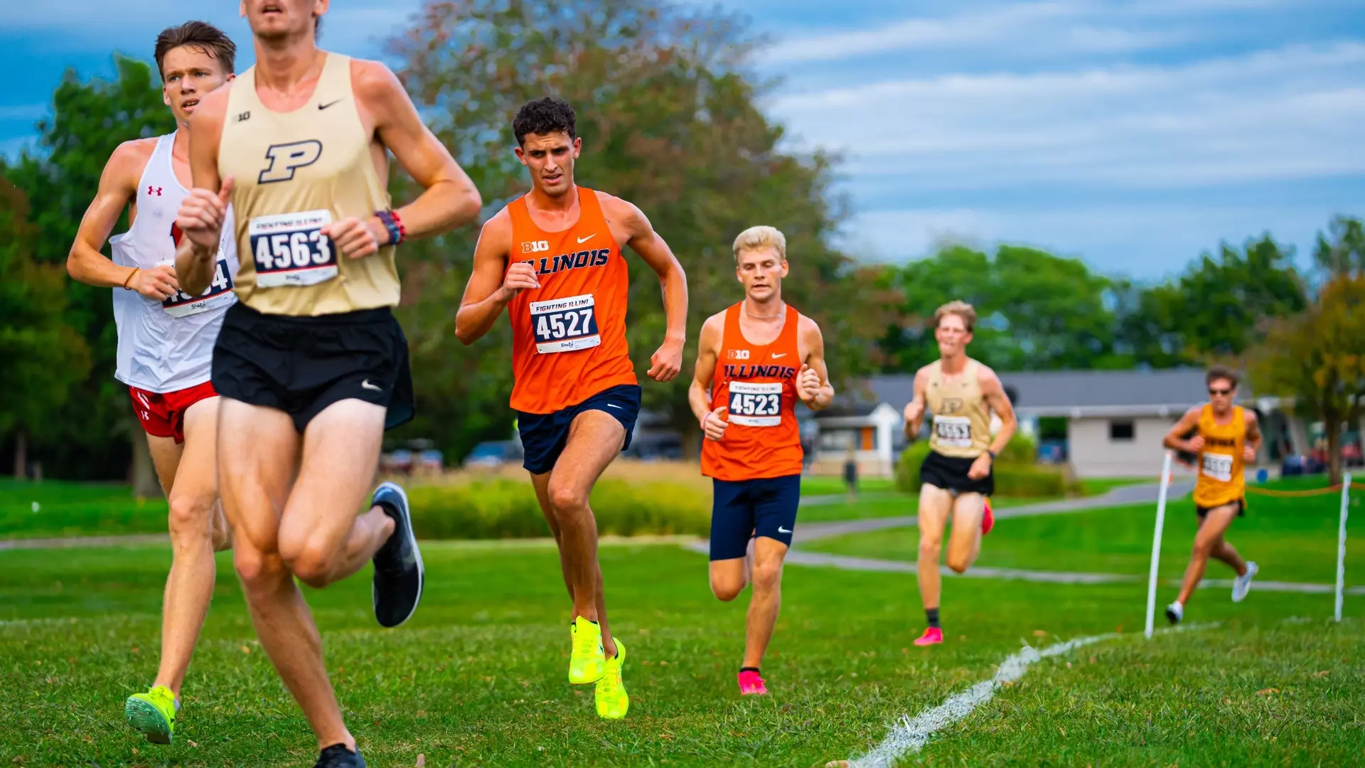 Illinois Cross Country Closes Out Regular Season in Wisconsin