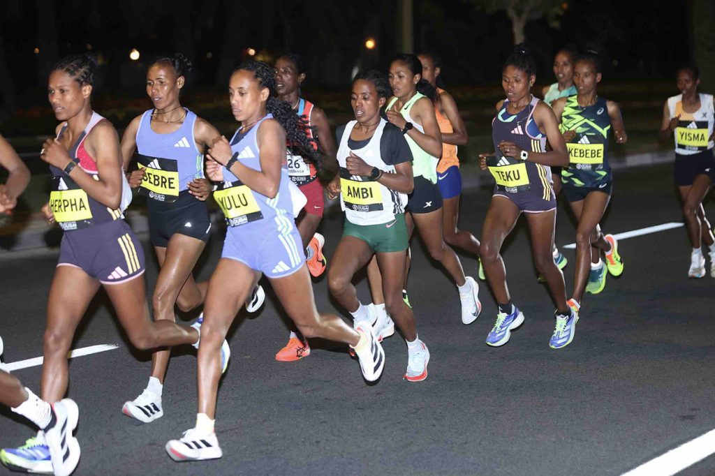 Hirpa and Gemechu Shine as Ethiopia Rules the 2025 Dubai Marathon