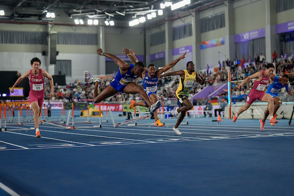 Grant Holloway Wins Third Consecutive 60m hurdles World Title in Nanjing 2025, Makes History!