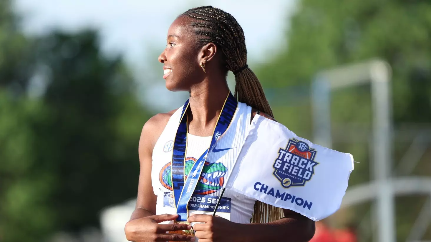 Harris, van Daalen Victorious as Women Earn Third-Place Finish at SEC Championships
