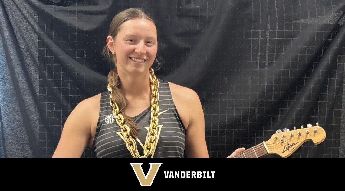 Bailey Sets School Record in Commodore Debut